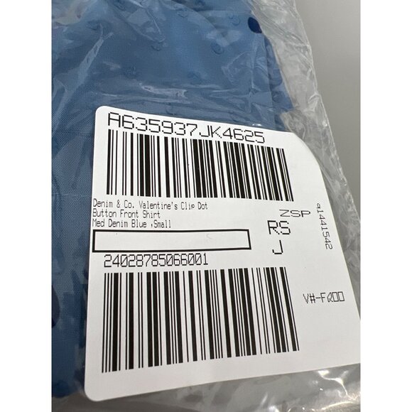 Denim and Co Valentines Clip Dot Button Front Shirt Med Denim Blue Womens Small - Picture 2 of 6